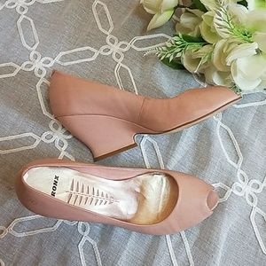 BRONX CHARLIZE SANDAL SIZE 6 1/2